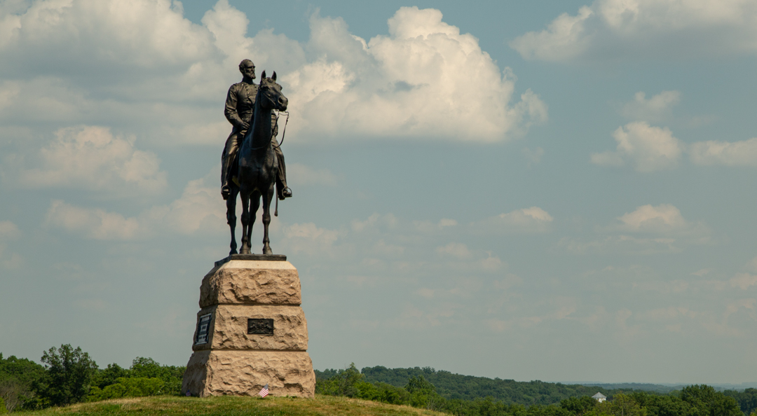 monument to General George Meade at the Battle of Gettysburg