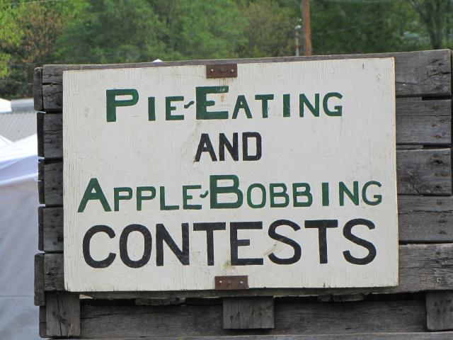 Sign for pie eating contest